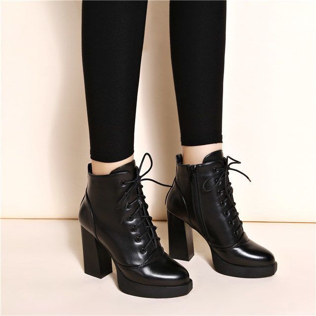Men's British-Style Lace-Up Boots