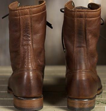 Knight Lace-Up Boots
