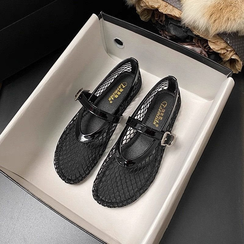 Women's Hollowed-out Breathable Flat Sandals