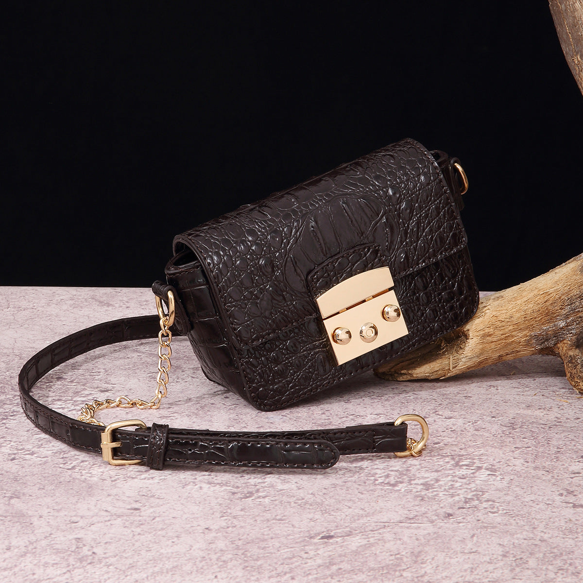 Women's Retro Crocodile-Embossed Crossbody Bag
