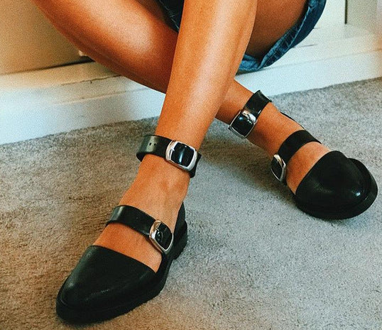 Women's Closed Toe Flat Sandals