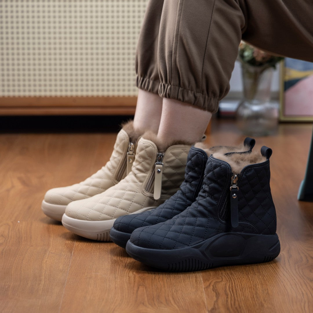 Women's Quilted Boots