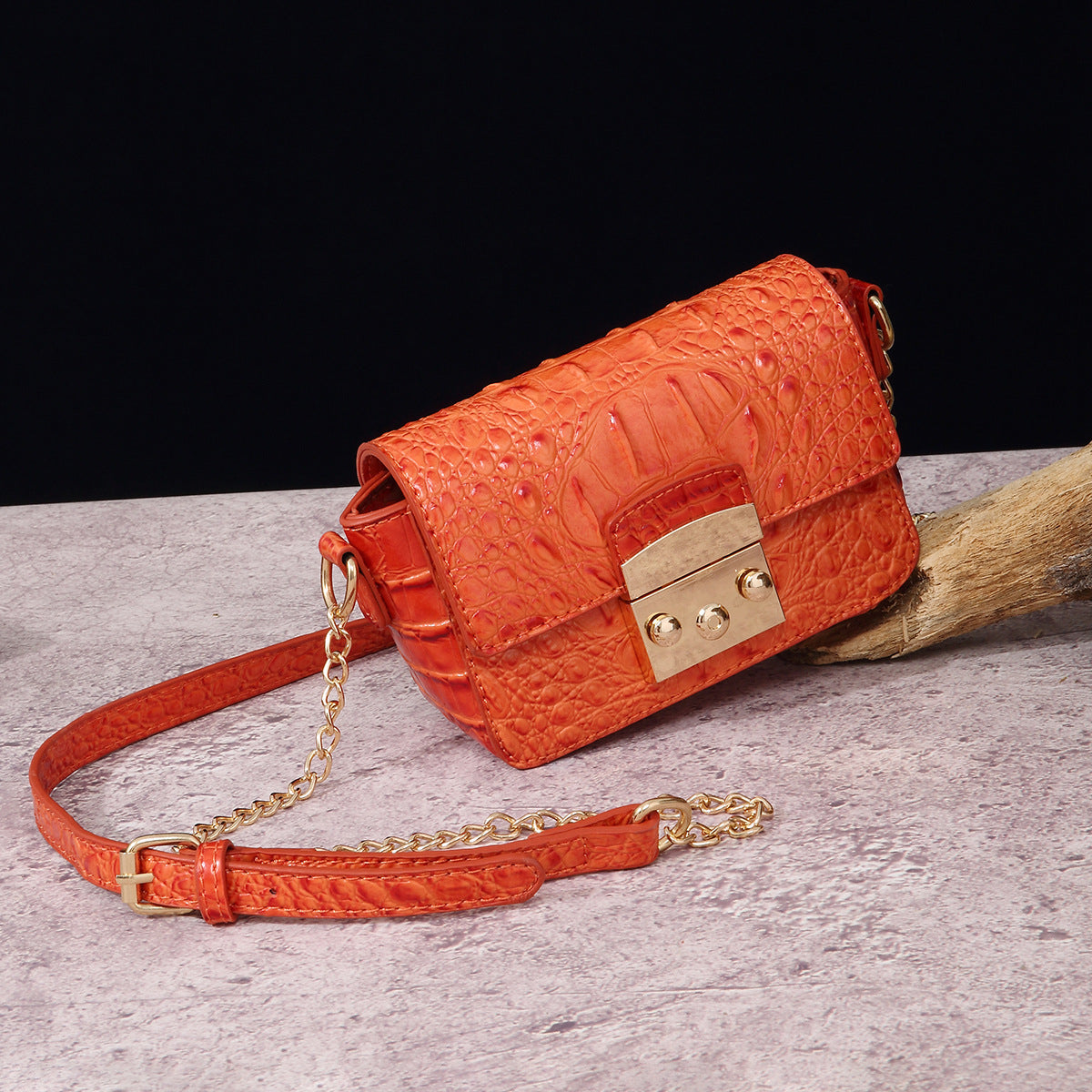 Women's Retro Crocodile-Embossed Crossbody Bag