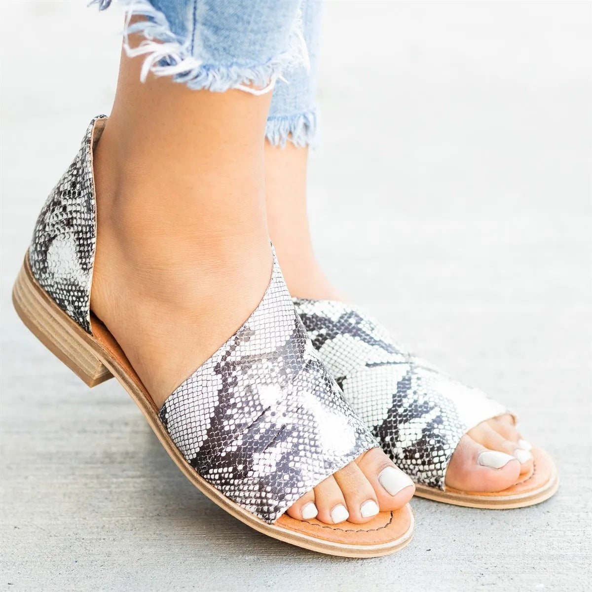 Women's Hollow Flat Leopard Print Loafers