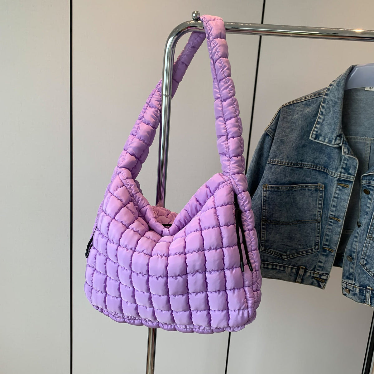 Women's Quilted Cloud Travel Bag