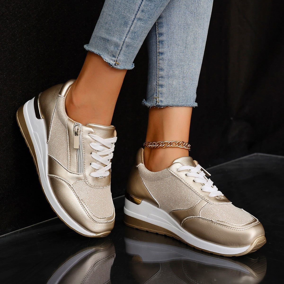 Women's Lace-Up Casual Fashion Sneakers