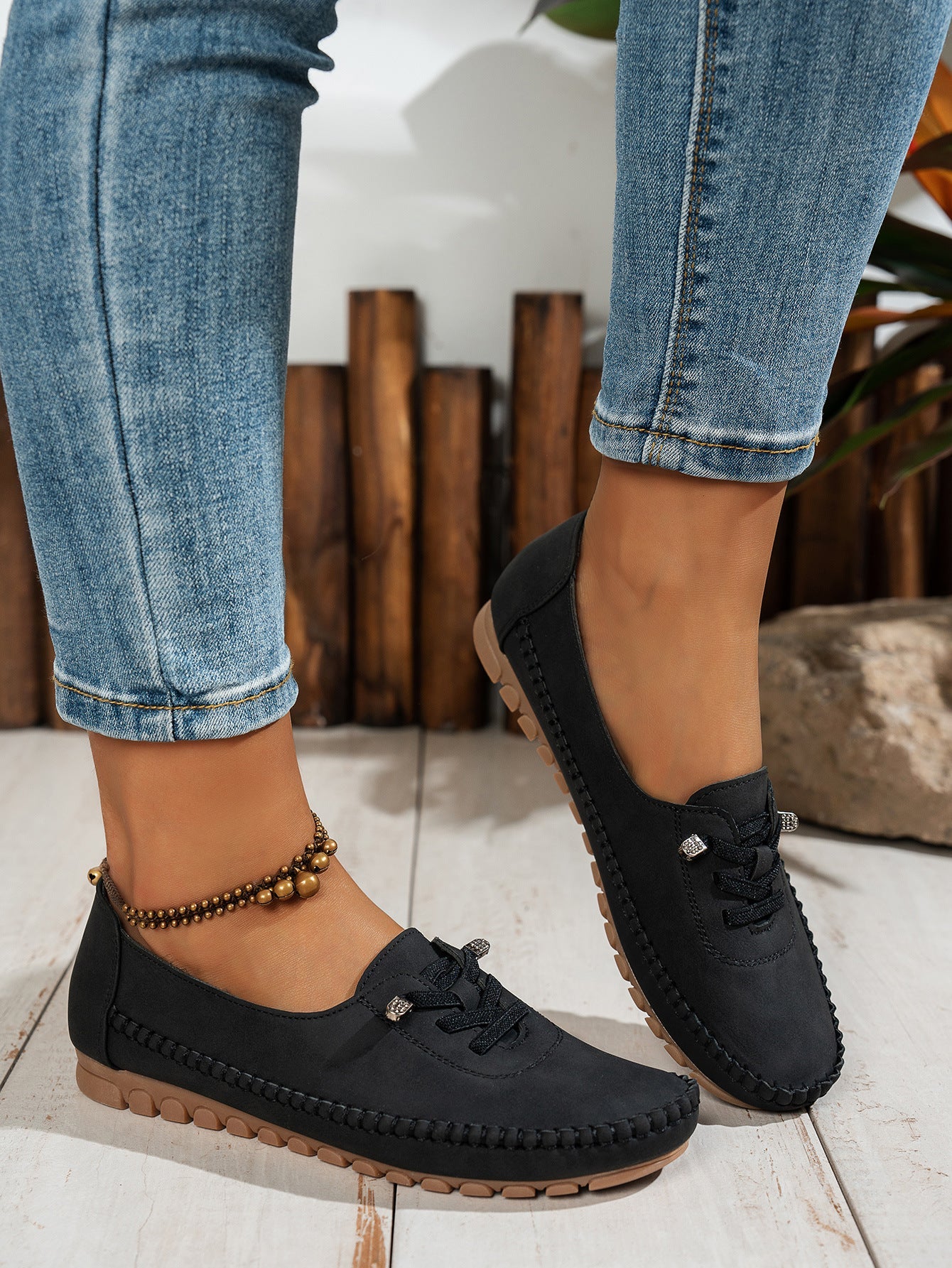 Women's Soft Lace-Up Flats