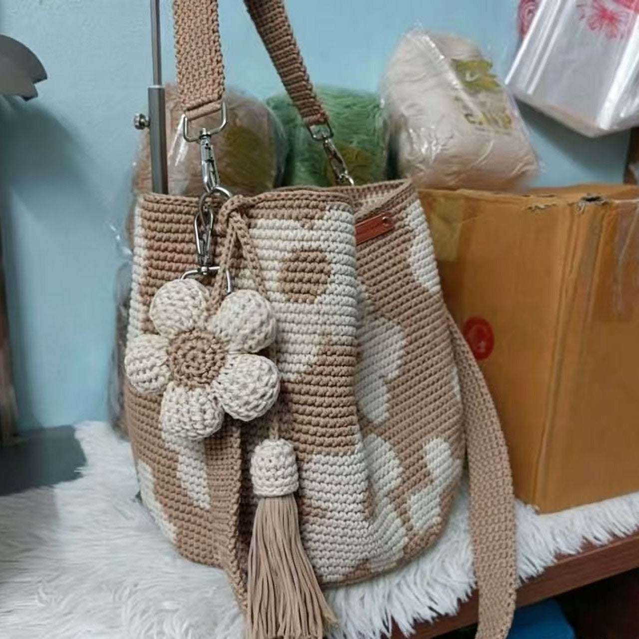 Women's Hand-Crocheted Flower Tote Bag Handbag