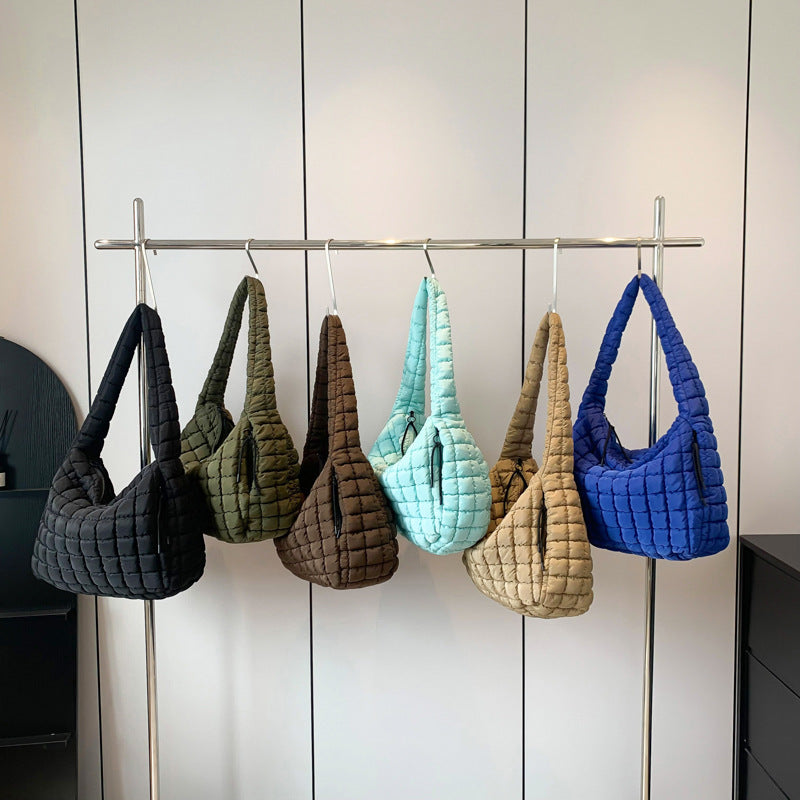Women's Quilted Cloud Travel Bag