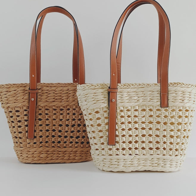 Women's Hollow Handmade Zipper Woven Travel Bag