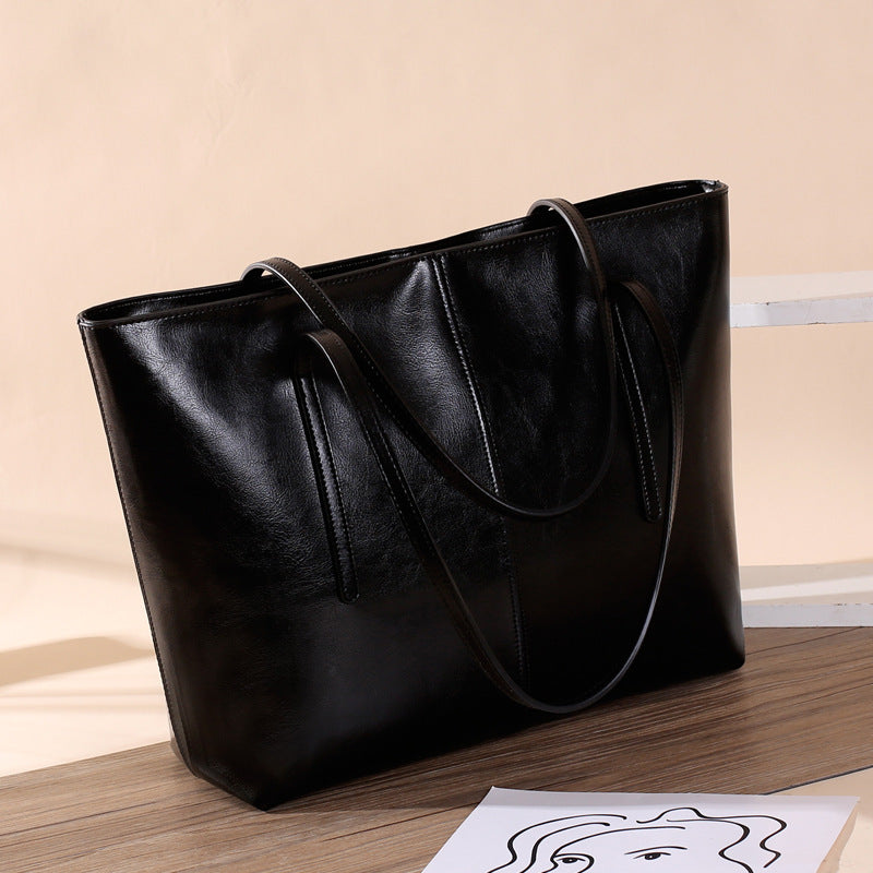Oil Wax Cowhide Messenger Bag