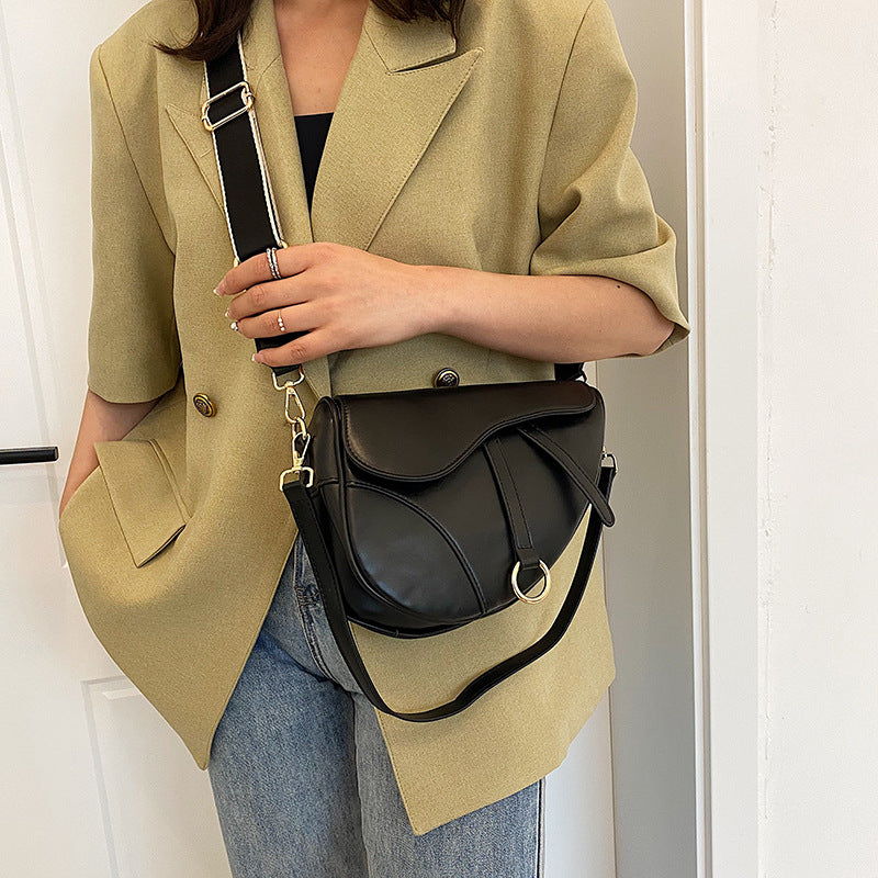 Crossbody Saddle Travel Bag