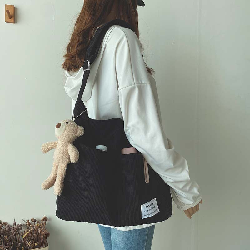 Women's Large Capacity Textured Messenger Bag