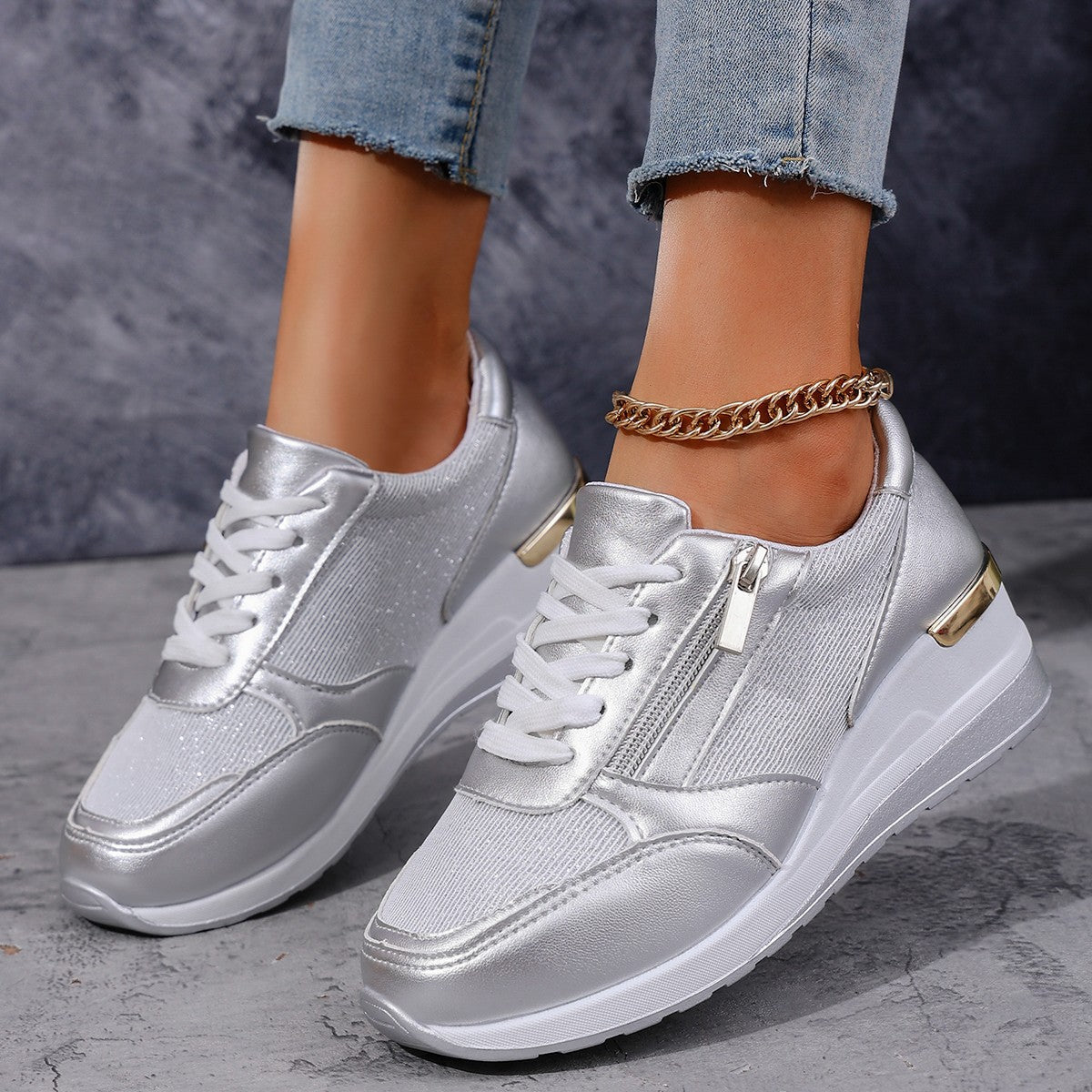 Women's Lace-Up Casual Fashion Sneakers