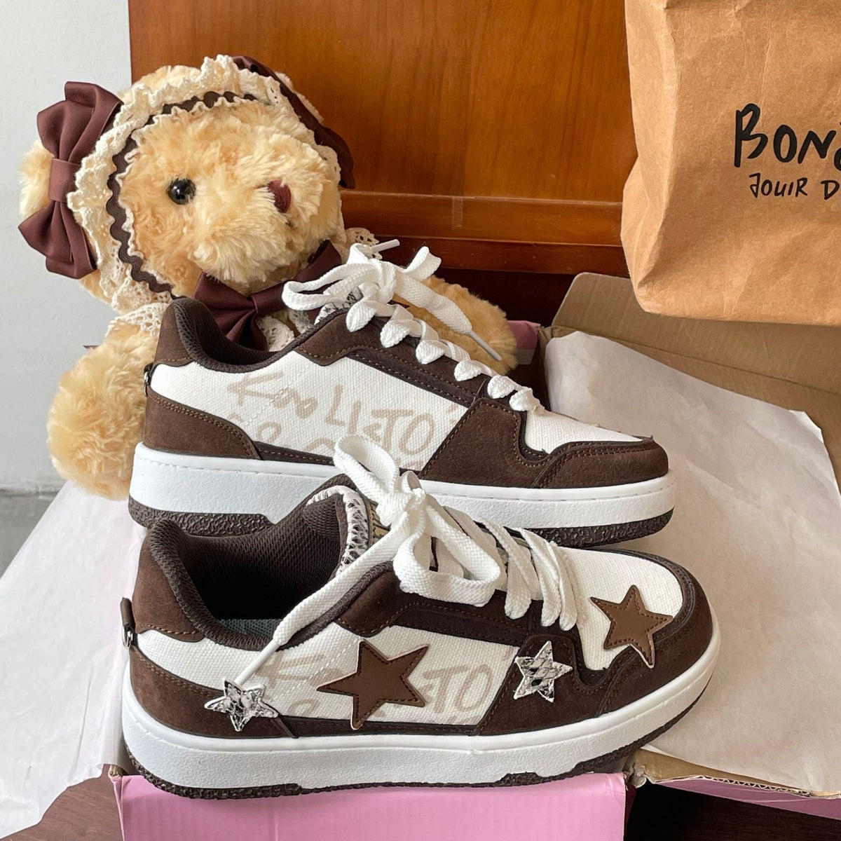 Unisex Retro Contrast Color Sneakers