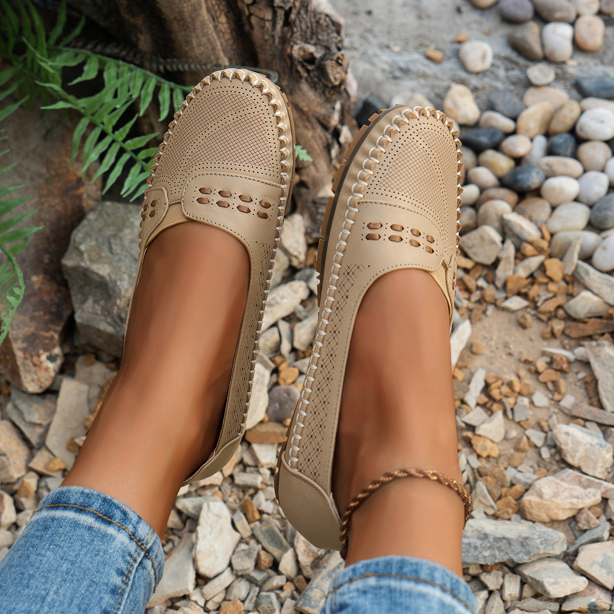 Women's Suture Laser Flat Loafers