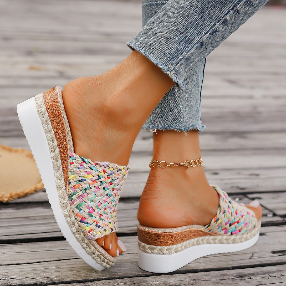 Women's Woven Platform Fish Mouth Slippers