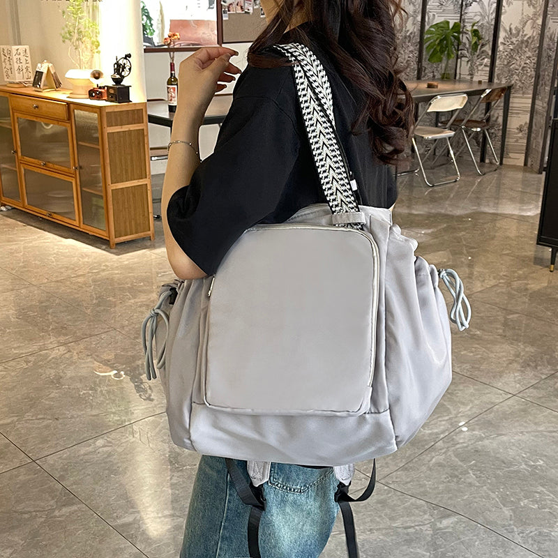 Nylon Fabric Large Capacity Travel Tote Handbag