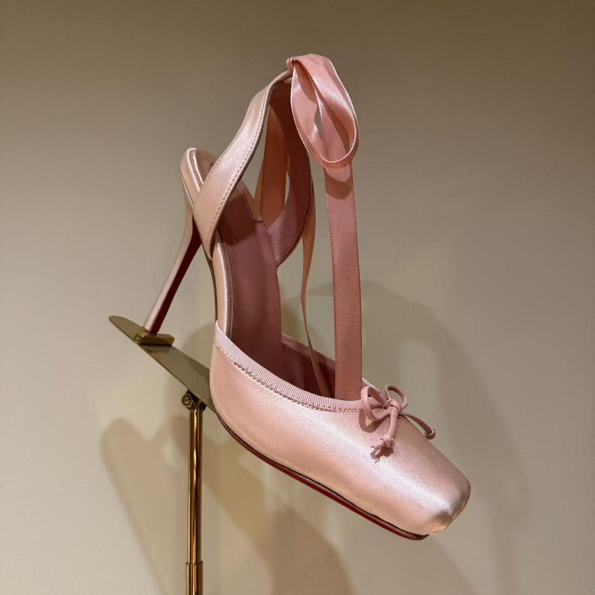 Women's Satin Ribbon Toe Cap Heels
